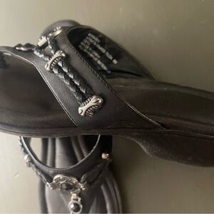 Oh Bass Black Sandals size 8